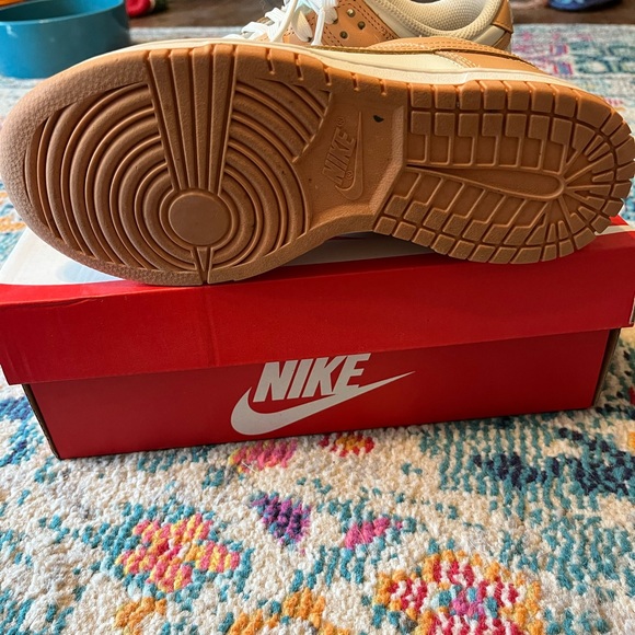 Nike Dunk Low Harvest Moon Sz W7 - Picture 4 of 6